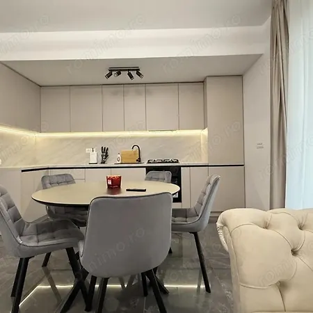 Apartment Maven By The Sea *